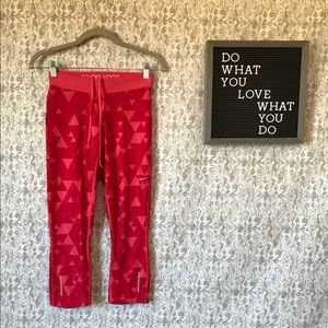 Nike Bold In Color Leggings! NWOT!